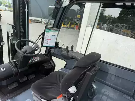 Elektro 4 Rad  Toyota 8FBMT50 (5)