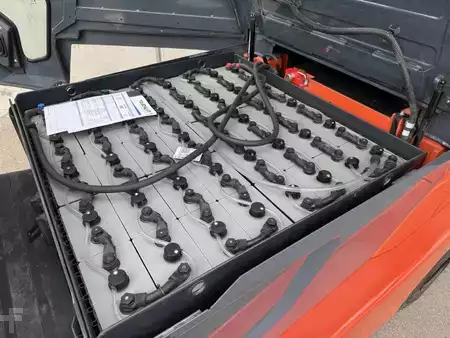 Elektro 4 Rad  Toyota 8FBMT50 (6)