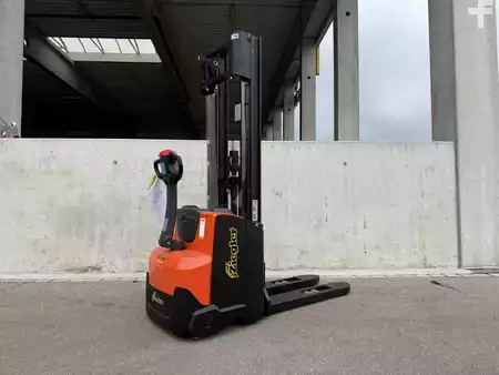 Hochhubwagen 2025  Toyota SWE140 (1)