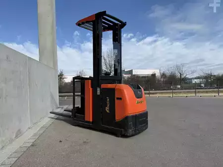 Plocktruckar vertikal 2014  Toyota OME100N (2)