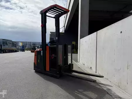 Plocktruckar vertikal 2014  Toyota OME100N (3)