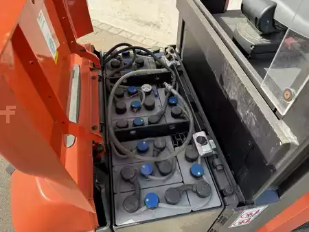 Plocktruckar vertikal 2014  Toyota OME100N (4)