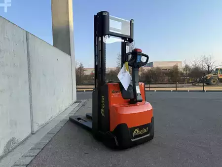 Hochhubwagen 2025  Toyota SWE100 (2)