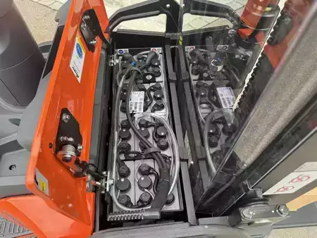 Hochhubwagen 2025  Toyota SPE160 (4)