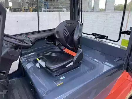 Carrelli elettrici 4 ruote 2026  Toyota 8FBMT50 (4)