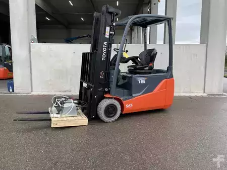 Elektro 3 Rad 2020  Toyota 8FBE16T (1)