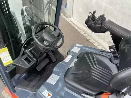 Elektro 4 Rad 2021  Toyota 8FBM18T (4)