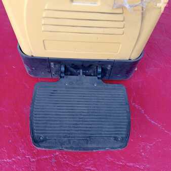 Electric Pallet Trucks 2018  Hyster P2.0 (4)
