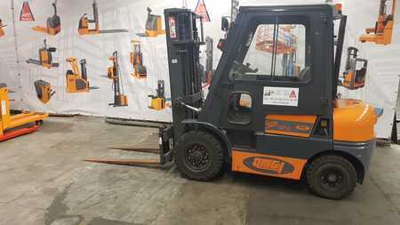 Carretilla elevadora diésel 2010 OMG ERGOS 25 D (2)