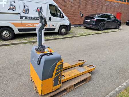 Electric Pallet Trucks 2015  OMG 313KN AC (4)