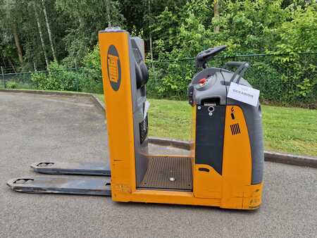 Electric Pallet Trucks 2014  OMG 620PF AC (1)