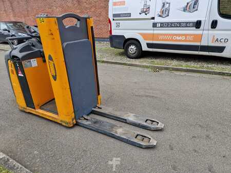 Electric Pallet Trucks 2014  OMG 620PF AC (4)