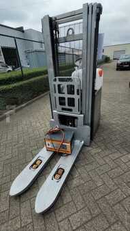 VZV s plošinou pro řidiče 2017  Still EXV-SF20NEWBATT. (4)