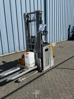 VZV s plošinou pro řidiče 2019 Still EXV-SF14 (3)