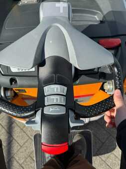 VZV s plošinou pro řidiče 2019 Still EXV-SF14 (4)