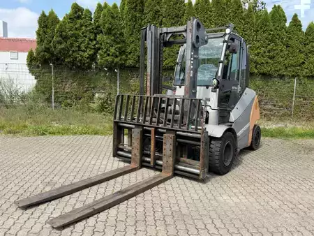 Carrelli elevatori diesel 2014  Still RX70-80 (1)