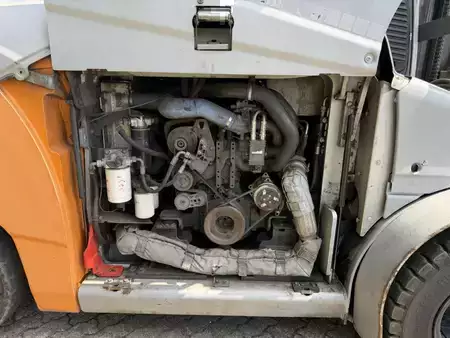 Carrelli elevatori diesel 2014  Still RX70-80 (4)
