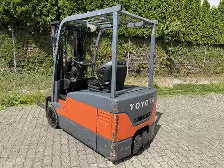 Carrelli elettrici 3 ruote 2003  Toyota 7FBEF16 (3)