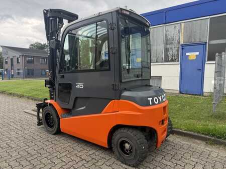 Elektro 4 Rad 2018  Toyota 8FBMT40 (10)