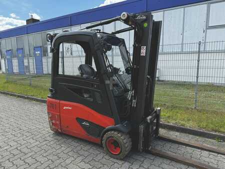 Elektro tříkolové VZV 2017  Linde E20L-02 386 (4)