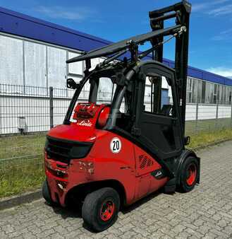 Gázüzemű targoncák 2015  Linde H35T-02 393 EVO (4)