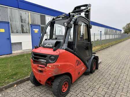 Carretilla elevadora GLP 2008  Linde H30T 393 Triplex (4)