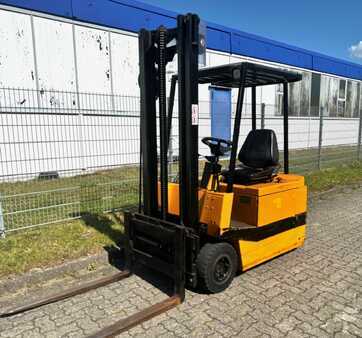 El truck - 3 hjulet - Jungheinrich EFGD 16GE (1)
