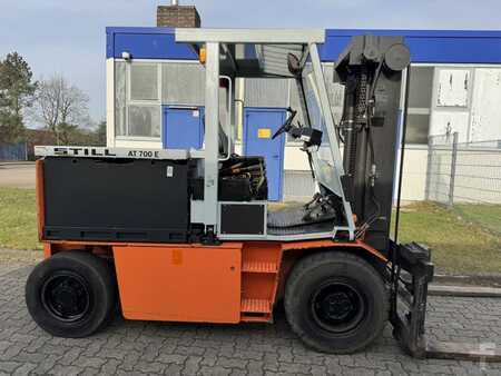 Carrelli elettrici 4 ruote 1998  Kalmar AT 700E/60-02 (8)