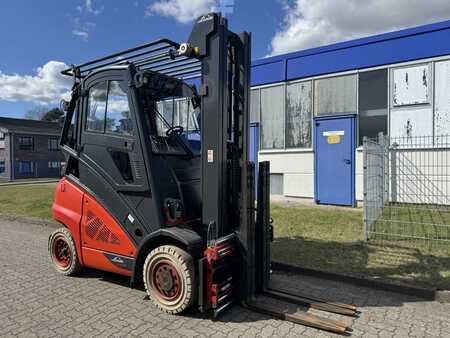 Wózki widłowe diesel 2019  Linde H40D-02 (7)