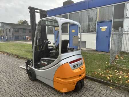 Carrelli elettrici 3 ruote 2010 Still RX20-20 (3)