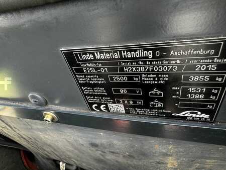 4-wiel elektrische heftrucks 2015  Linde E25L -01 (9)