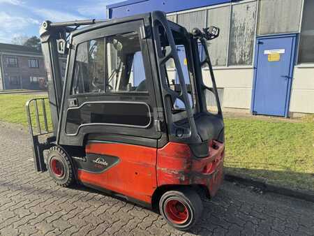 Elektro 4 Rad 2016  Linde E25L-01 387 (2)