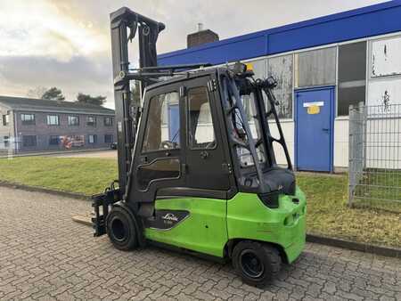 Elektro čtyřkolový VZV 2018  Linde E35L-01 387 (2)