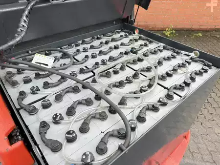 Elektro 4 Rad 2006  Linde E40P (9)