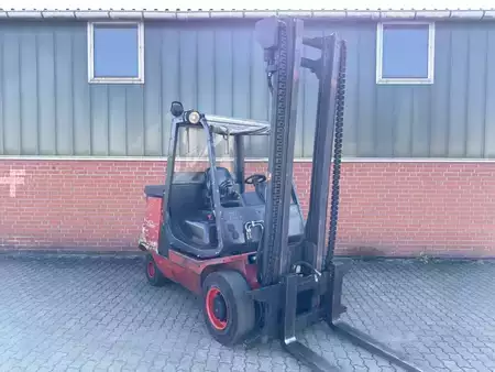 Elektro 4 Rad 2008  Linde E40P (1)