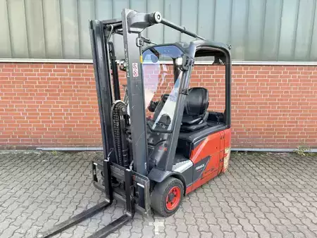 Elektro tříkolové VZV 2018  Linde E16-02 (1)