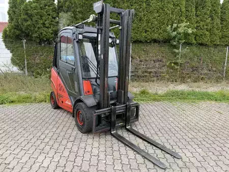 Carrelli elevatori GPL 2012  Linde H25T-01 (2)