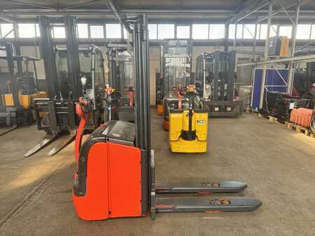 Stoccatori 2014  Linde L16APi (4)