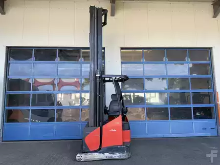 Carretilla retráctil 2022  Linde R17X-03 (1)