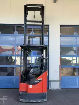 Carretilla retráctil 2022  Linde R17X-03 (2)