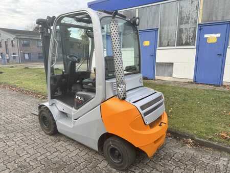 Carrelli elevatori diesel 2007  Still RX70-22 (4)