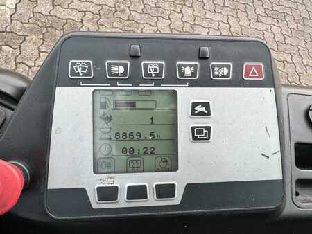 Carrelli elevatori diesel 2007  Still RX70-22 (9)