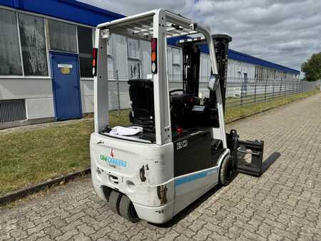 Carrelli elettrici 3 ruote 2014  Unicarriers AG1N1L20Q (8)