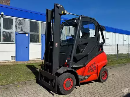 Treibgasstapler 2019  Linde H40T-02 (1)