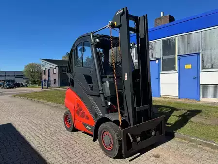 Treibgasstapler 2019  Linde H40T-02 (5)
