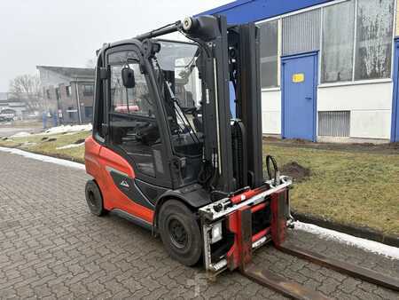 Carrelli elevatori GPL 2020  Linde H30T-01 (3)