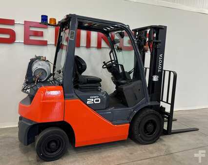 LPG Forklifts 2018  Toyota 10562 -02-8FGF20 (3)