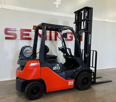 Propane Forklifts 2015  Toyota 10544 - 8FGF20 (3)
