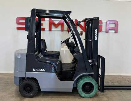 Petrol Forklift 2007  Nissan 10556- NP1F1A18J (2)