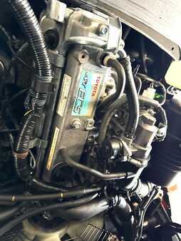 LPG VZV 2015  Toyota 10839 TOYOTA 02-8FGJF35 (4)